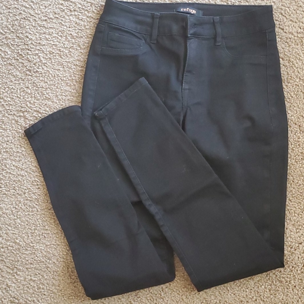 Black skinny jeans